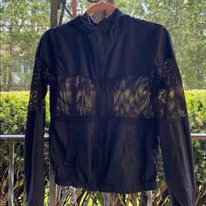 Garage size XS black windbreaker